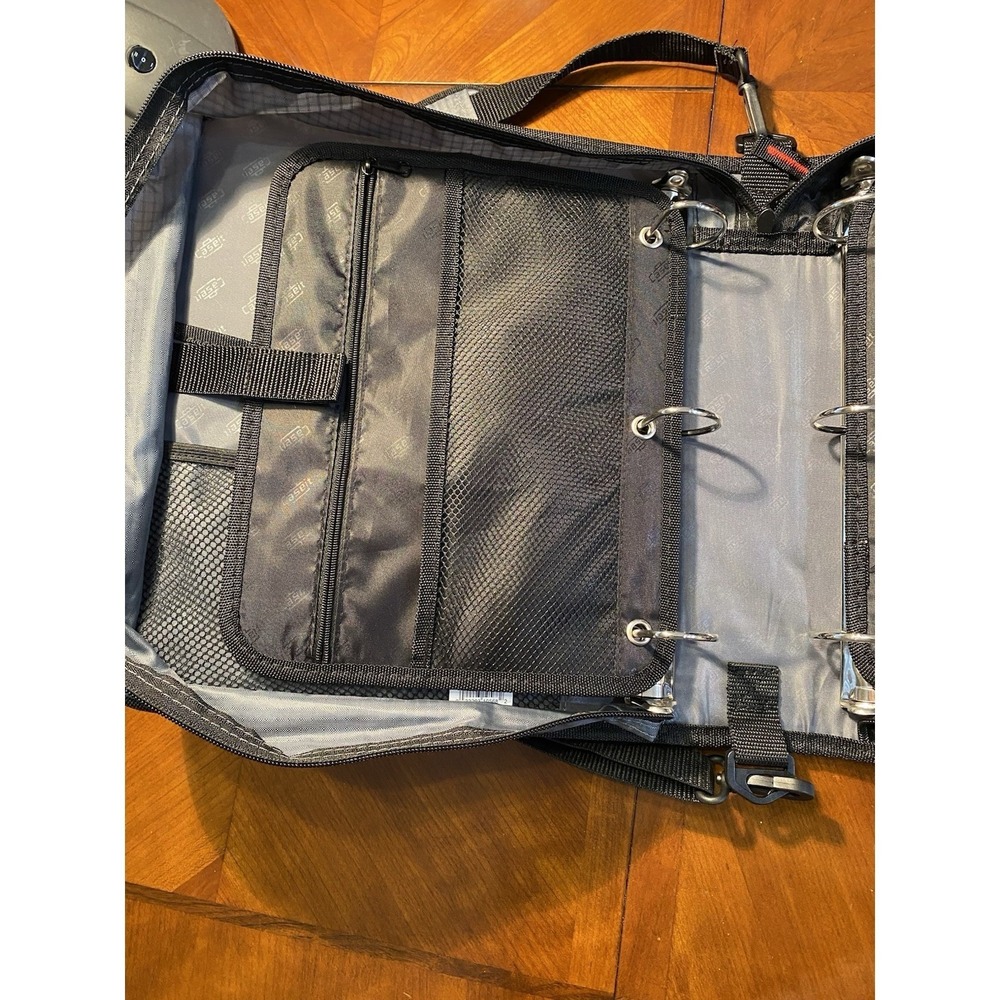 Case-it Zipper Binder, 3-Ring, Handle and Shoulder Strap, Red & Gray - Picture 4 of 16